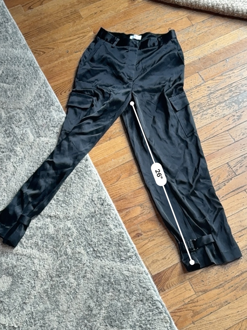 Aritzia Babaton Satin Black Cargo Pants sz: 6 - Picture 5 of 5